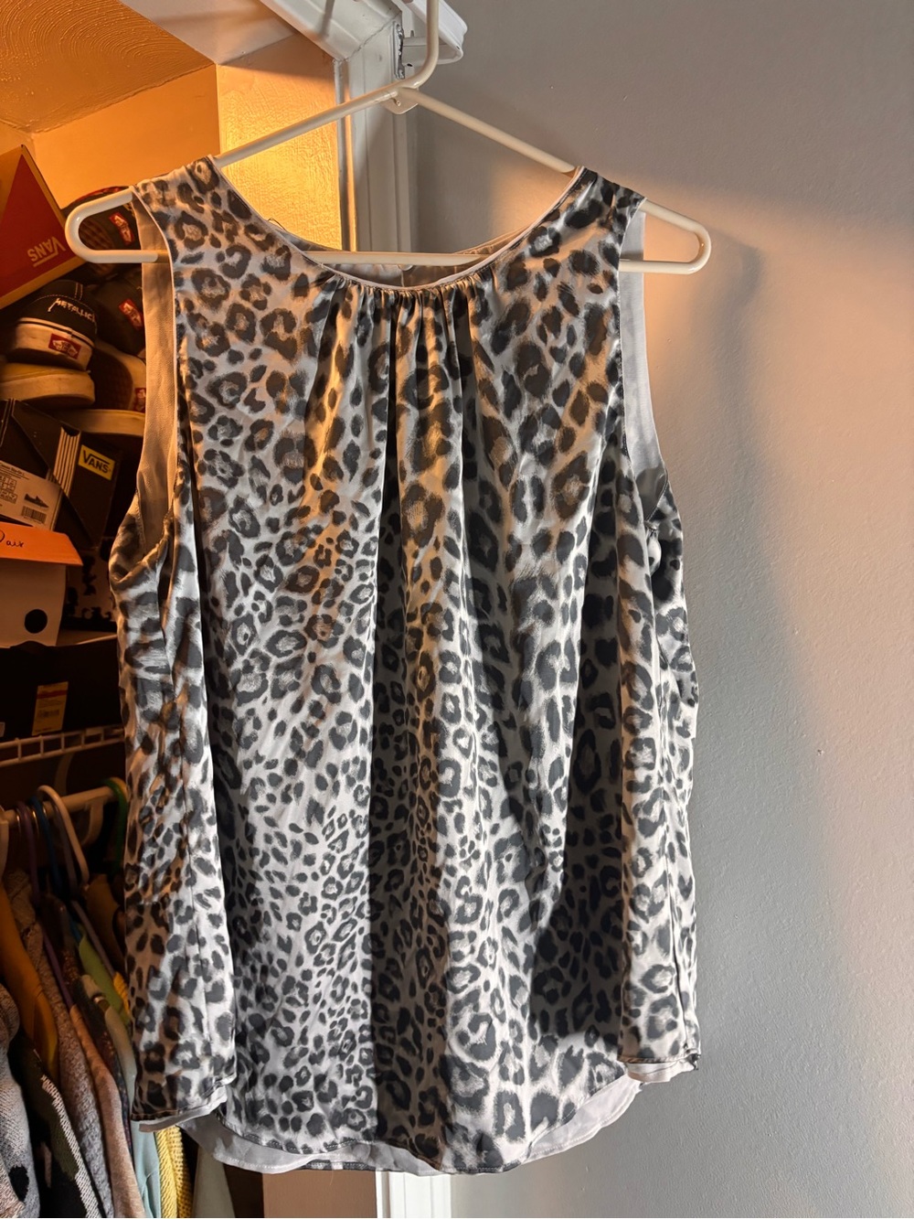 WHBM Women’s Grey Leopard Print Sleeveless Top